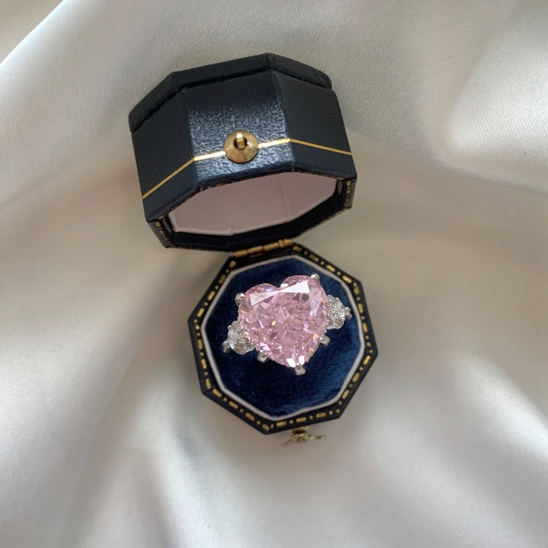 +ZHURI RING (SHIPS SEPT 18th)