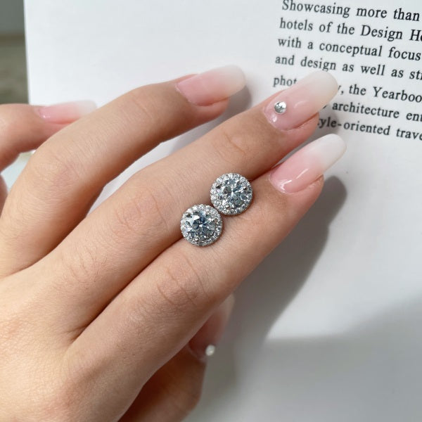 +KARLA STUDS EARRINGS