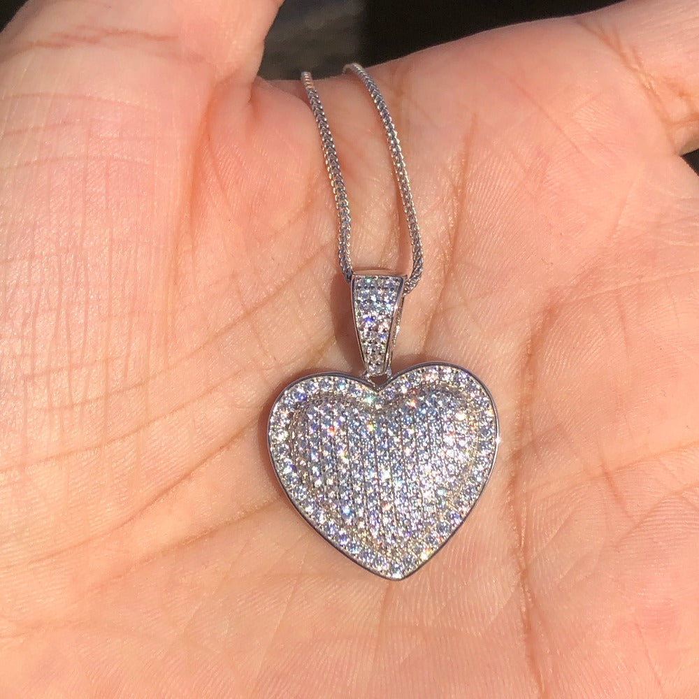 +ANGELES CRYSTAL HEART NECKLACE
