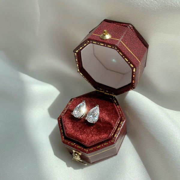 +SIOBHAN STUDS